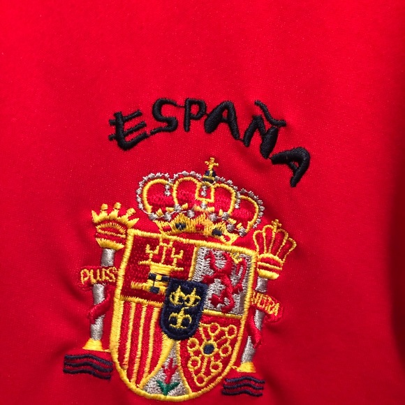 Spain national team soccer jersey in Medium - Picture 6 of 6